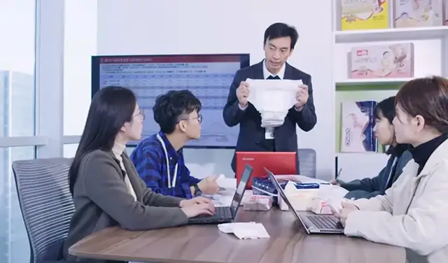 Chiaus team discussing product requirements