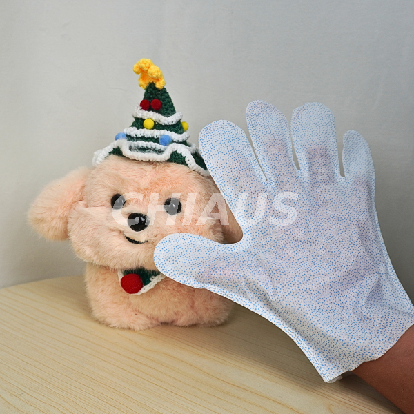 Pet cleaning wipe glove for dog grooming