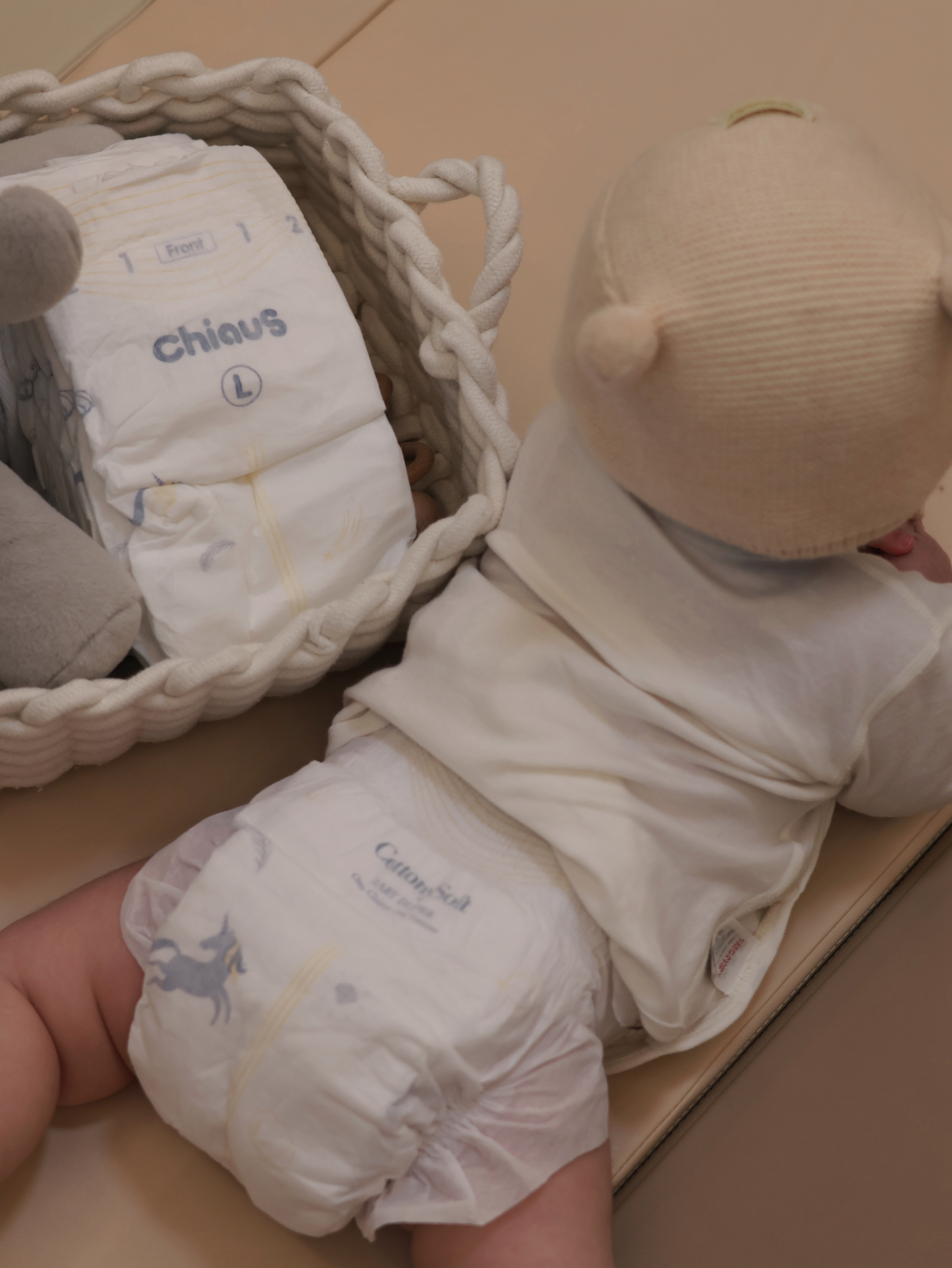 b&eacute;b&eacute; avec des couches chiaus